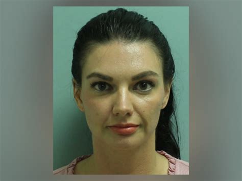 mandi reusch|Pennsylvania Woman Charged with Aiding Ex。